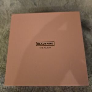 Black Pink The Album K-Pop YG Entertainment Jisoo Jennie Rose & Lisa
